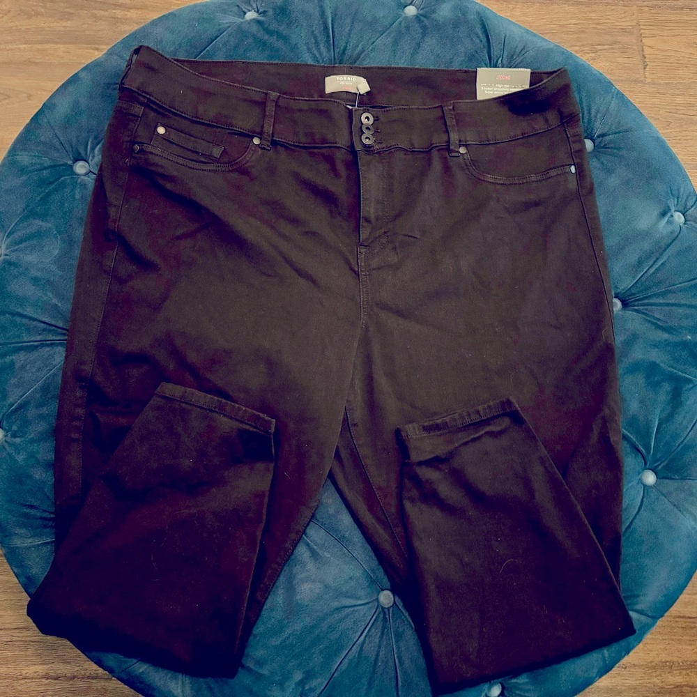 Torrid black denim jeggings- NWT- Size 28